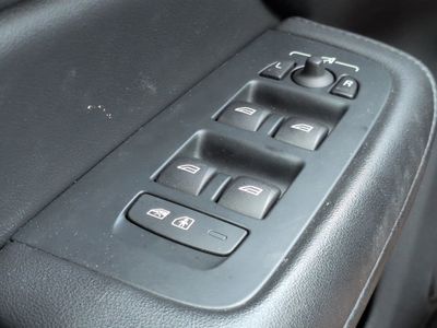 2024 Volvo S60 - Photo 25