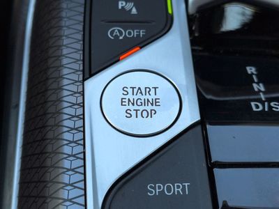 2026 BMW 3 Series - Photo 31