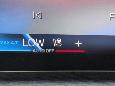 2025 BMW 7 Series - Photo 25