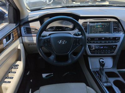 2017 Hyundai Sonata - Photo 16