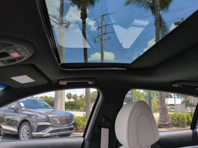 2025 Genesis G70 - Photo 21