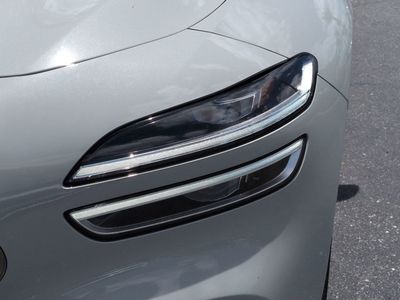 2025 Genesis G70 - Photo 10
