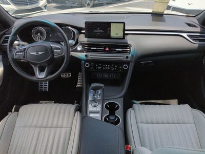 2025 Genesis G70 - Photo 15