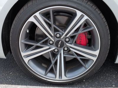 2025 Genesis G70 - Photo 11