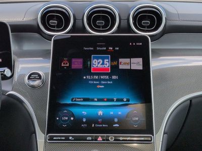 2025 Mercedes-Benz GLC - Photo 18