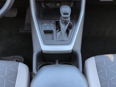2024 Toyota RAV4 - Photo 19