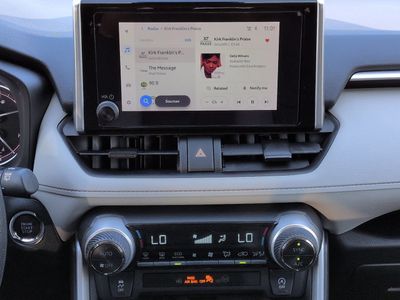2024 Toyota RAV4 - Photo 18