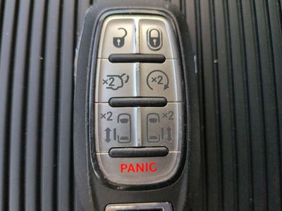 2024 Chrysler Pacifica Hybrid - Photo 31