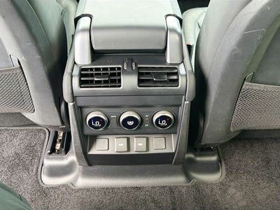 2024 Land Rover Defender 110 - Photo 21