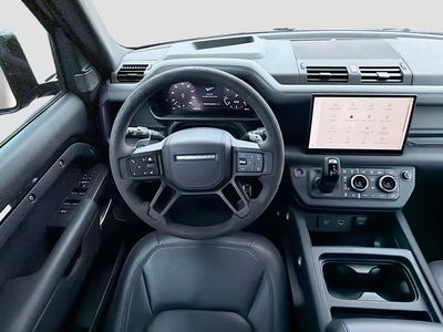 2024 Land Rover Defender 110 - Photo 18