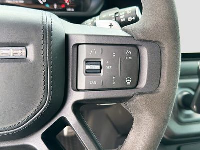 2024 Land Rover Defender 110 - Photo 40