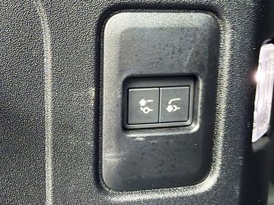2024 Land Rover Defender 110 - Photo 14