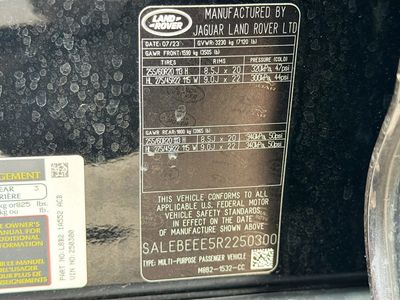 2024 Land Rover Defender 110 - Photo 46