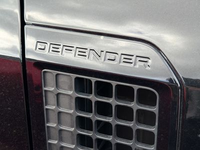 2024 Land Rover Defender 110 - Photo 12