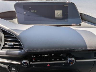 2026 Mazda Mazda3 - Photo 18