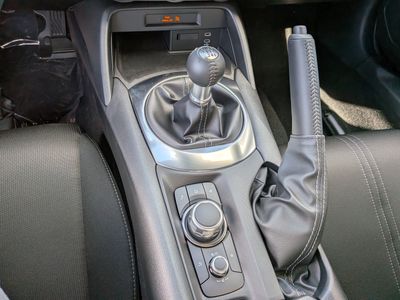 2026 Mazda MX-5 Miata - Photo 17