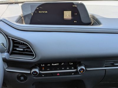 2026 Mazda CX-30 - Photo 17
