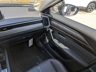 2026 Mazda CX-50 Hybrid - Photo 17