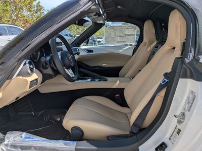 2026 Mazda MX-5 Miata - Photo 15