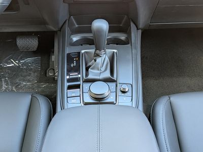 2026 Mazda CX-30 - Photo 18