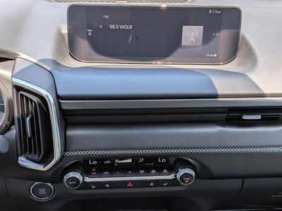 2026 Mazda CX-50 - Photo 18