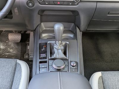 2026 Mazda CX-30 - Photo 18