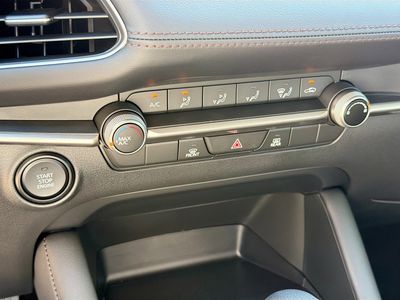 2026 Mazda Mazda3 - Photo 32