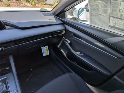 2026 Mazda Mazda3 - Photo 17
