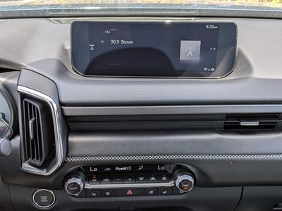 2026 Mazda CX-50 - Photo 18