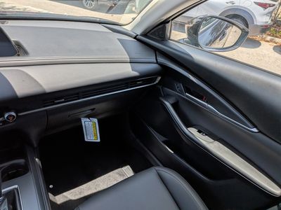 2026 Mazda CX-30 - Photo 17
