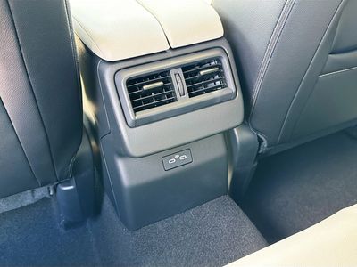 2026 Mazda CX-50 - Photo 21