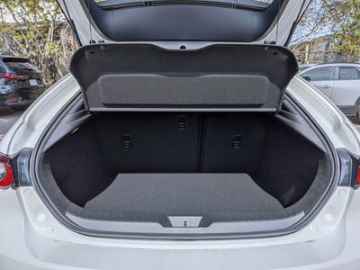 2026 Mazda Mazda3 - Photo 13