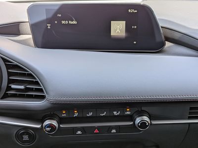 2026 Mazda Mazda3 - Photo 18