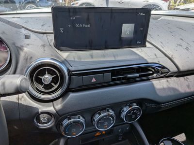 2026 Mazda MX-5 Miata - Photo 16