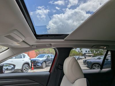 2026 Mazda CX-50 - Photo 21