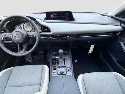 2026 Mazda CX-30 - Photo 16