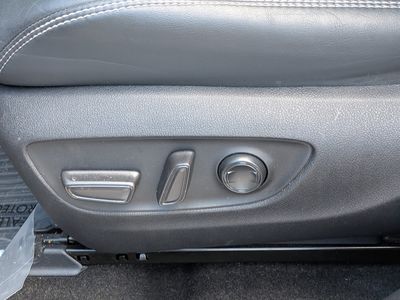 2023 Toyota RAV4 - Photo 22