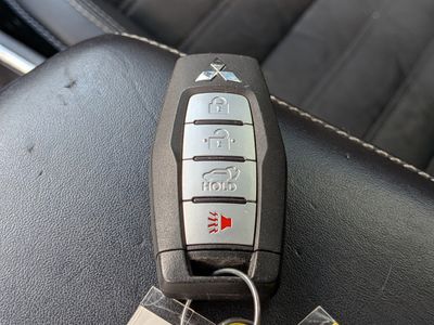 2022 Mitsubishi Outlander - Photo 34