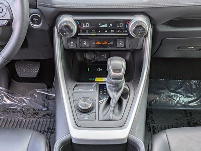 2024 Toyota RAV4 - Photo 21