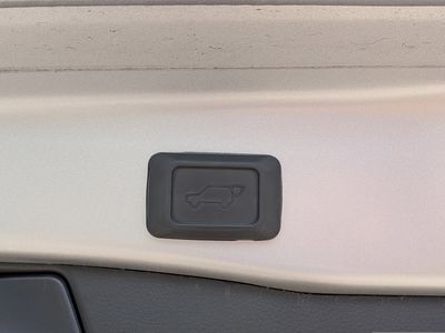 2024 Toyota RAV4 - Photo 14