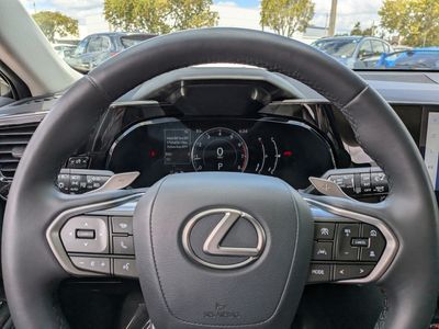 2022 Lexus NX - Photo 28