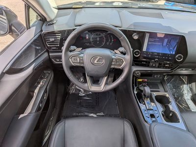 2022 Lexus NX - Photo 18