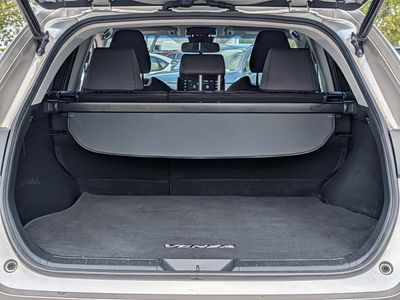 2021 Toyota Venza - Photo 13