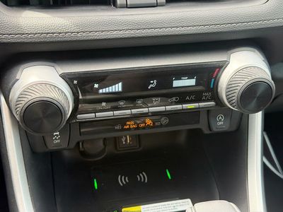 2024 Toyota RAV4 - Photo 30