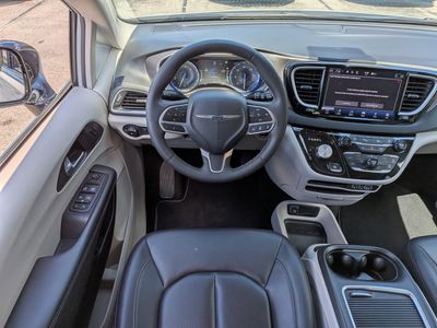 2024 Chrysler Pacifica - Photo 18