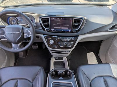 2024 Chrysler Pacifica - Photo 17
