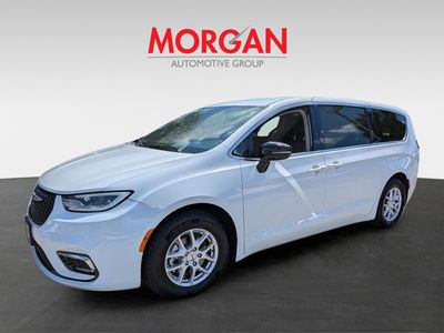 2024 Chrysler Pacifica - Photo 8