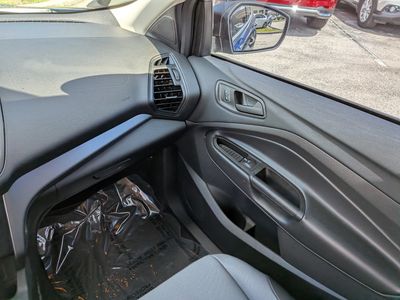 2017 Ford Escape - Photo 18