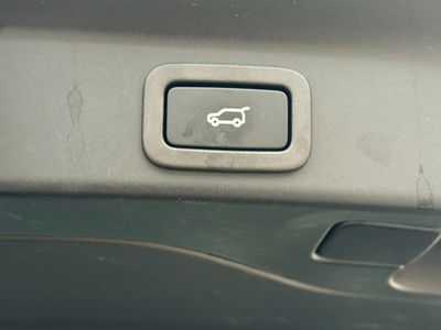 2022 Jaguar F-PACE - Photo 13