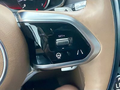 2022 Jaguar F-PACE - Photo 38